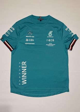 Футболка mercedes amg petronas 2021 team issue winners t-shirt – tommy hilfiger1 фото