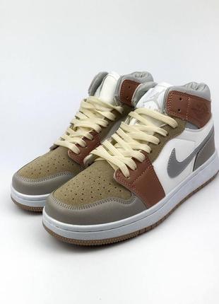 Кроссовки женские подростковые nike air jordan 1 mid beige white3 фото