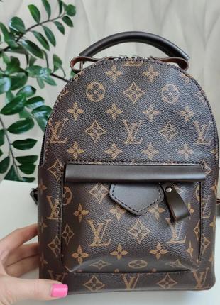 Гарний, вишуканий рюкзак в стилі louis vuitton6 фото