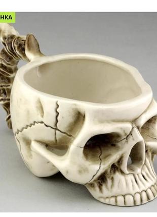 Кружка череп с костями бежевая et (chk13)1 фото