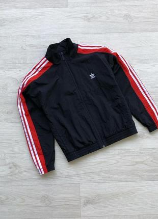 Куртка ветровка adidas originals w woven windbreaker jacket black/red2 фото