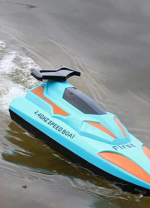 Іграшковий катер на радіокеруванні speed boat працює від акумулятора5 фото