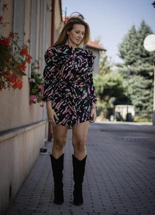 Шикарна осіння сукня рубашка в цікавий прінт