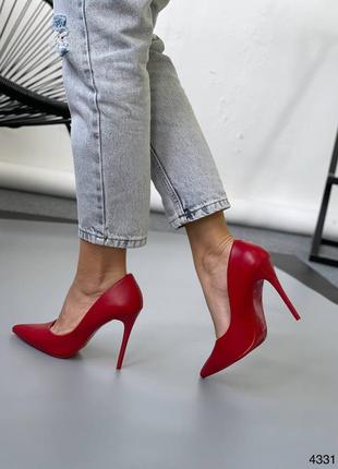 Туфлі човники червоні жіночі на шпильці лодочки9 фото
