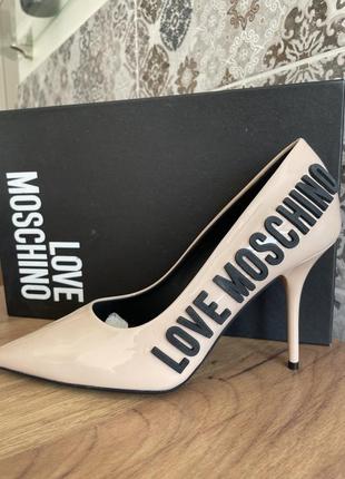 Лодочки moschino