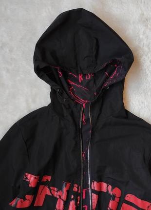 Черная красная двухсторонняя длинная деми куртка с принтом надписями парка женская мужская7 фото
