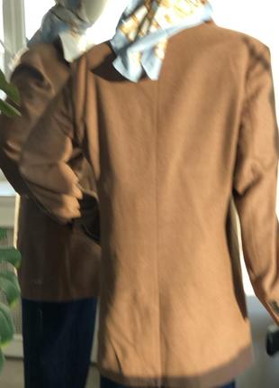 Бежевый пиджак-пальто-шерсть5 фото