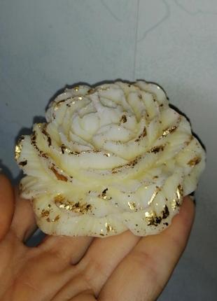 Свеча пион из соевого воска с золотым декором ручной работы декоративные формовые