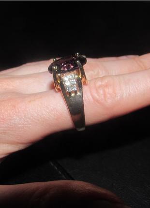 Нарядное коктейльное кольцо с крупным фиолетовым кристаллом, новое! арт. 5267-уценка2 фото