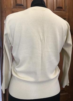 Пуловер женский ванільного цвета размер м пог-503 фото