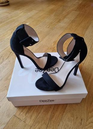 Босоножки deezee замш
