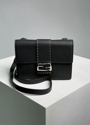 Сумка в стилі fendi