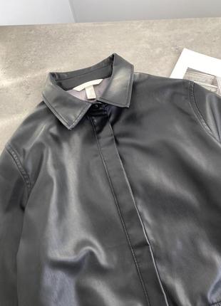 Черная эко кожаная рубашка от h&amp;m4 фото