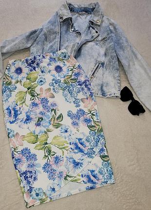 Стильная юбка труба в цветочный принт