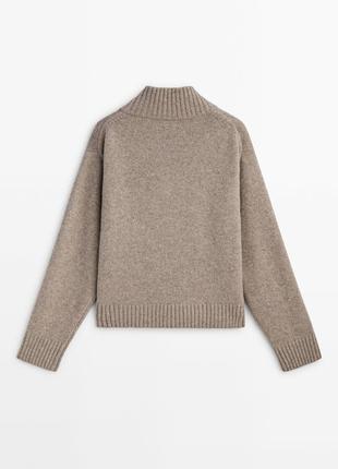 Вовняно-кашеміровий светр із високим v-подібним коміром новий оригінал8 фото