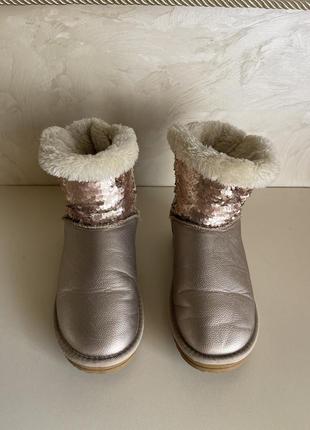 Теплые сапоги угги