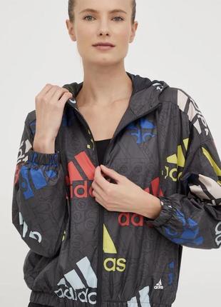 Спортивний костюм adidas