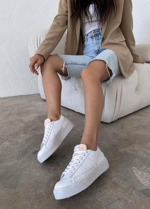 Женские кроссовки nike blazer low platform white найк блейзер на платформе кожаные2 фото