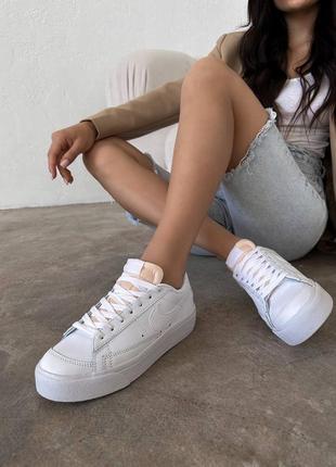 Женские кроссовки nike blazer low platform white найк блейзер на платформе кожаные8 фото