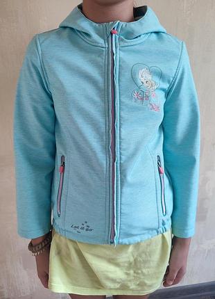 Очень клеящаяся куртка осенняя