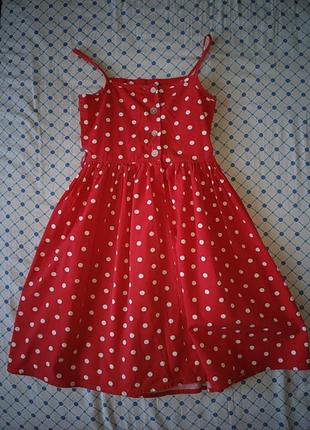Красный сарафан в горошек