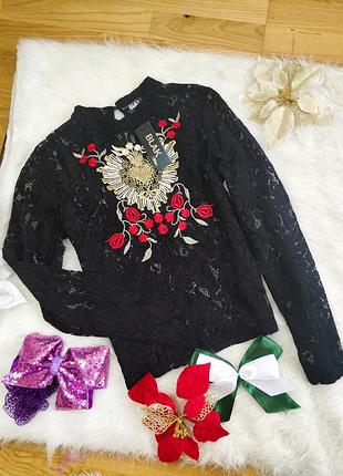 Нова яскрава круживна кофта з вишивкою black atelier