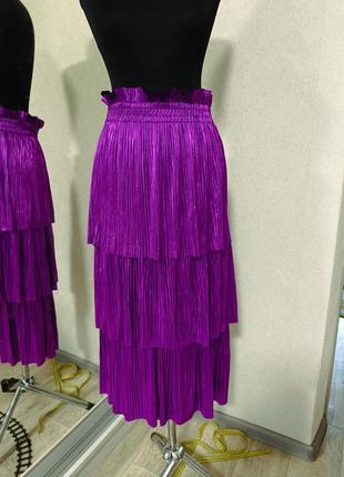 Яркая фиолетовая юбка плиссе ivyrevel с рюшами и воланами ярусная юбка в виде zara h&amp;m праздничная нарядная1 фото