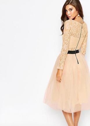 Персиковое платье с кружевным верхом и фатиновой юбкой. роскошь от rare london s4 фото