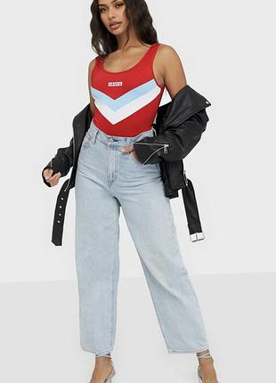 Женское боди майка с логотипом levi’s