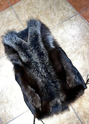 Хутряна желетка