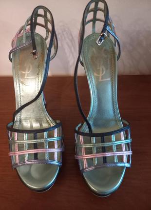 Подиумные босоножки yves saint laurant оригинал