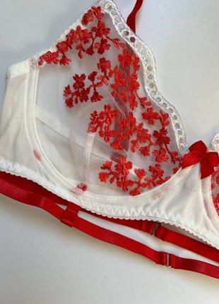 679 белый комплект белья для женщин с красной вышивкой10 фото