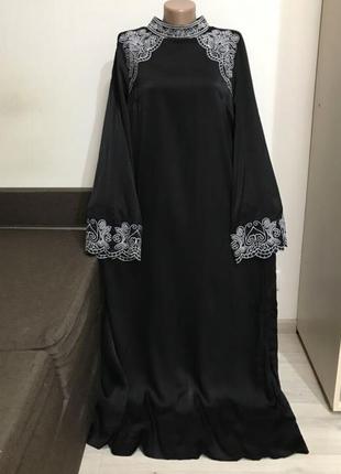 Гламурна чорна довга сукня вишиванка shein
