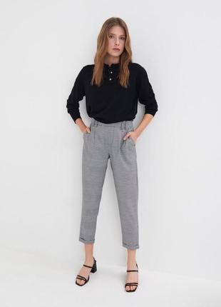 Элегантные брюки, серого цвета, отменный вариант на осень🍂 распродаж