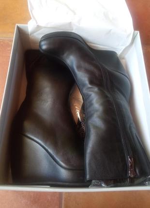 Продам шикарные женские сапоги из натуральной кожи италия 38 р