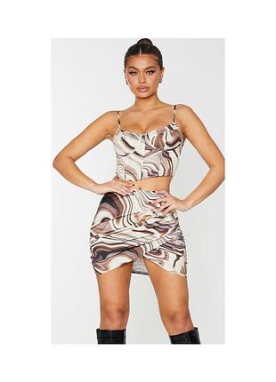 Актуальная юбка мини, в мраморный принт, стильная, модная, трендовая