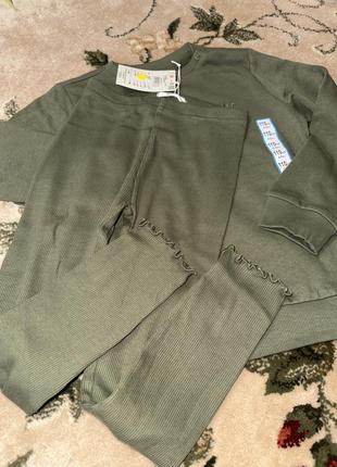 Reserved костюмчик світшотик двониточка з начосом + штанці лосинчики в рубчик5 фото