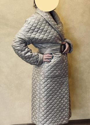 Пальто женское стеганное из плащевых ткани демисезонное (весна-осень)