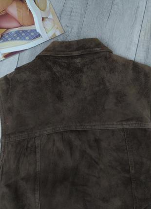 Женский замшевый жилет laura ashley коричневый с поясом размер s8 фото
