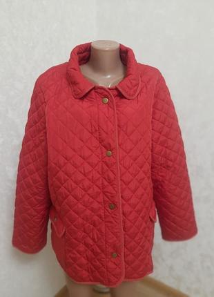 Актуальная демисезонная стеганая куртка большой размер