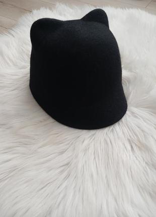 Черная жеокейка с ушками, теплая шапка жокейка2 фото
