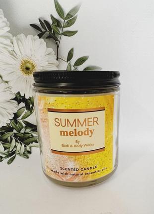 Свічка summer melody від champagne toast bath and body