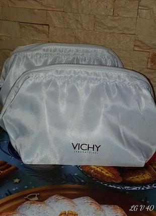 Белая косметичка от vichy