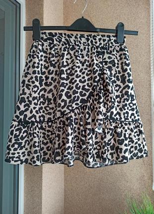 Красивая стильная летняя юбка мини с рюшей в модный анималистичный принт 100% вискоза3 фото