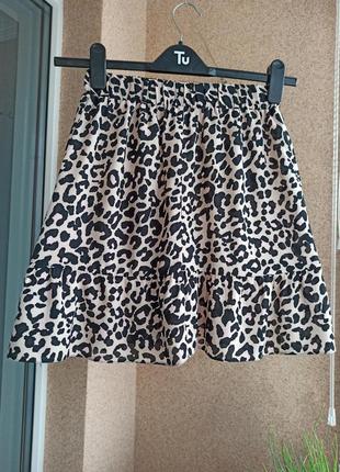 Красивая стильная летняя юбка мини с рюшей в модный анималистичный принт 100% вискоза4 фото