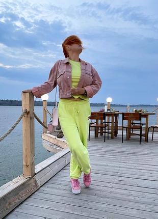 Розовая котоновая куртка джинсовка tommy jeans4 фото