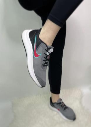 Оригинальные кроссовки nike