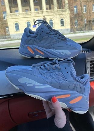 Женские adidas yeezy boost 700