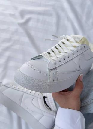 Куда женские nike blazer в белом цвете8 фото