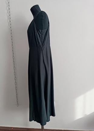 Платье-бретелька с разрезом спереди

uniqlo,m9 фото